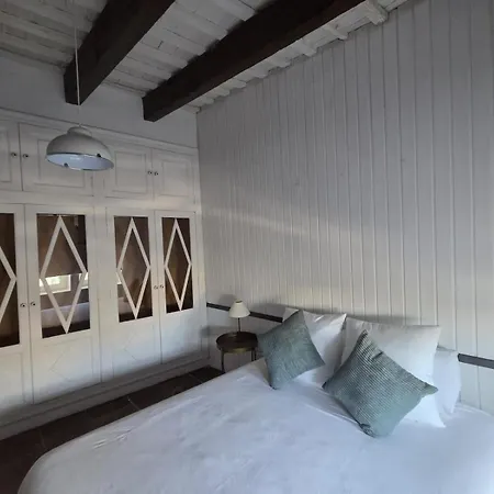 Aparthotel Amazinn Places Marina Real Valencie